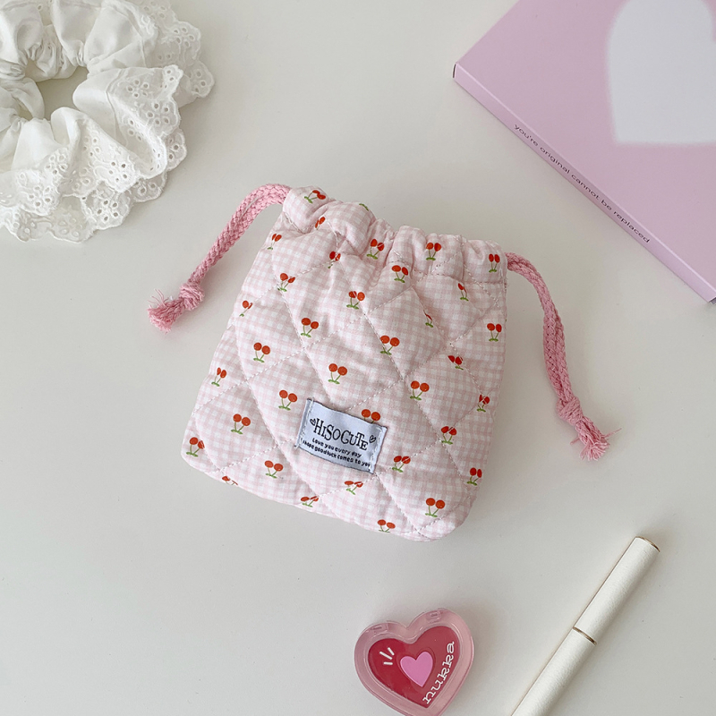 Taška so šnúrkou s čerešňovým vzorom, INS štýl, polyester + bavlna, viacúčelové uloženie na cestovanie, kozmetiku, stolný poriadok, spálňu, kúpeľňu.