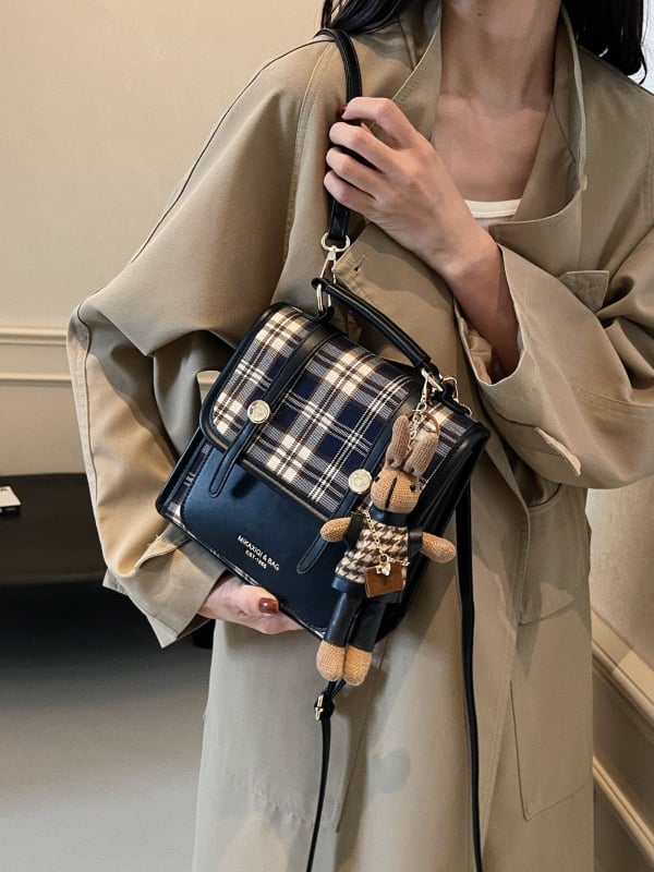 Egyetemi hátizsák kockás mintával, sokoldalú retro dizájn PU anyagú crossbody táska