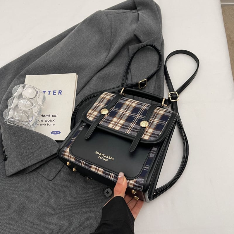 Egyetemi hátizsák kockás mintával, sokoldalú retro dizájn PU anyagú crossbody táska
