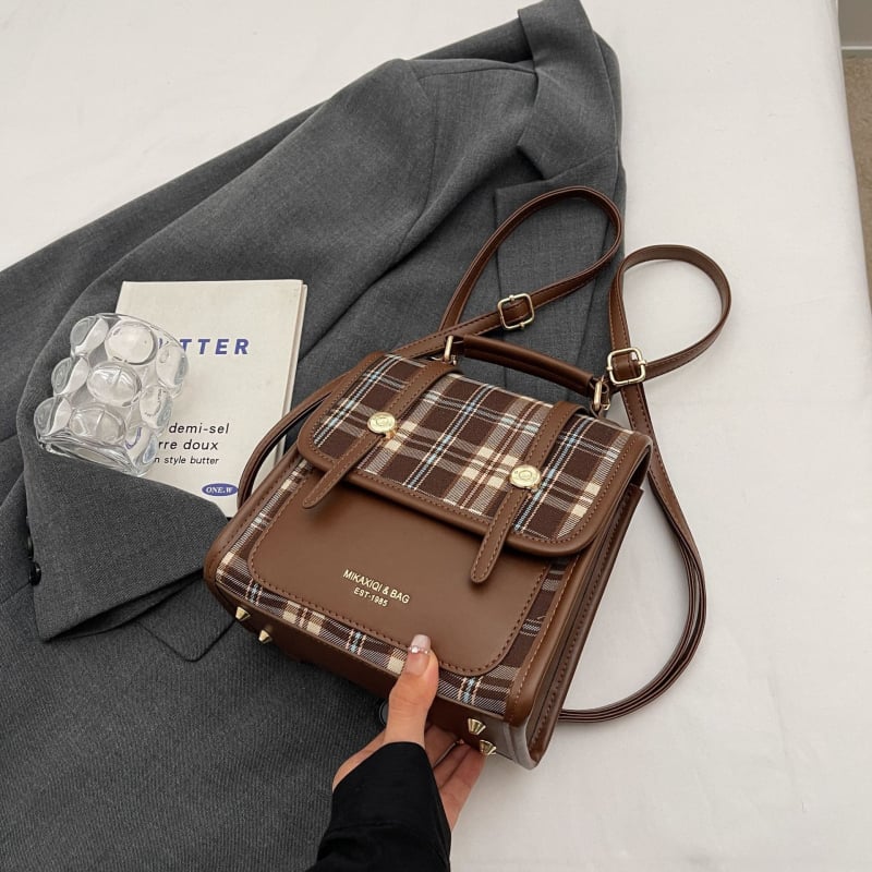 Egyetemi hátizsák kockás mintával, sokoldalú retro dizájn PU anyagú crossbody táska