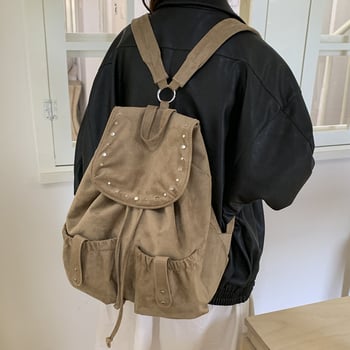 Rucsac dama din suede, stil retro, toamnă 2025, căptușeală din poliester, închidere cu clapă, buzunar interior cu fermoar și buzunar pentru telefon.