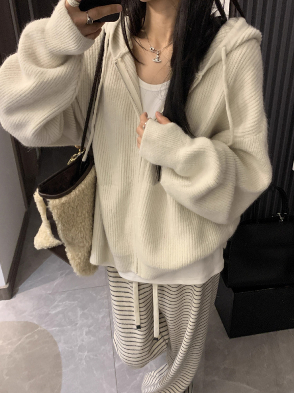 Cardigan tricotat cu glugă, unisex, croială lejeră, mâneci lungi, tiv nervurat, iarnă