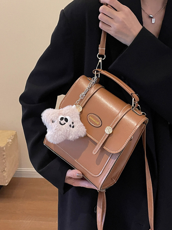 Rucsac PU în stil street, cu închidere magnetică, căptușeală PU, rigiditate medie, buzunar exterior deschis, pentru uz zilnic