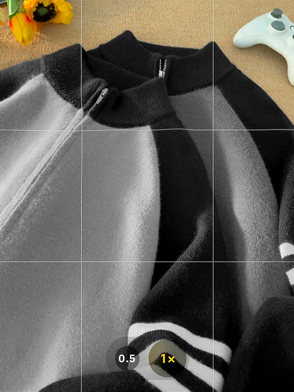 Pleteni kardigan s američkim stilom stojećim ovratnikom, prugasti uzorak, labav kroj, akrilna tkanina 43,8%