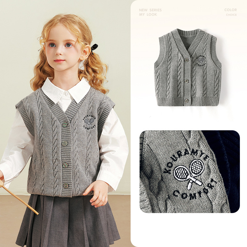 Detská bezruková pletená vesta, 100% bavlna, výstrih do V, zapínanie na gombíky, jar–jeseň, vek 3–8 rokov