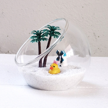 Sklenená fľaša s nakloneným veľkým otvorom pre mikrolandský mach – Materiál: borosilikátové sklo, Výroba: fúkané, Povrch: leštený, Vtvar: geometrický, Štýl: jednoduchý a moderný