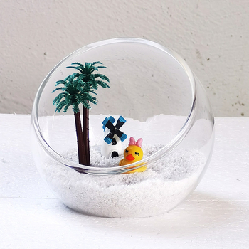 Sklenená fľaša s nakloneným veľkým otvorom pre mikrolandský mach – Materiál: borosilikátové sklo, Výroba: fúkané, Povrch: leštený, Vtvar: geometrický, Štýl: jednoduchý a moderný