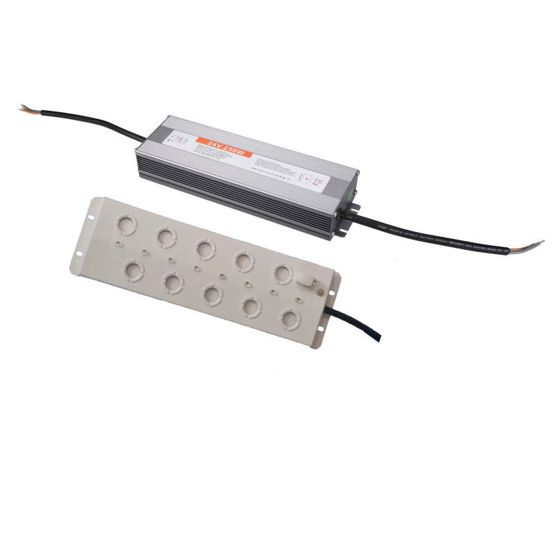 Ultrazvukový generátor hmly pre akvárium a bonsajové jazierko – 1 výstup hmly, nádrž 4,1–6,0 L, pokrytie 21–30 m², 24 W, nízka hlučnosť