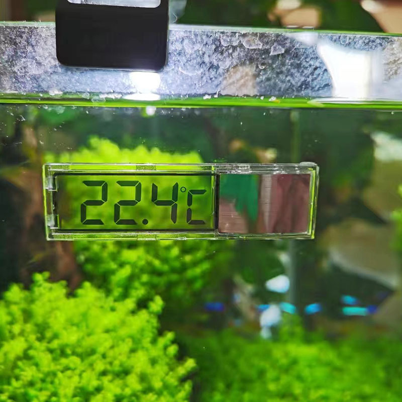 Teplomer do akvária s 3D LCD displejom, elektronickým indukčným senzorom, meria teplotu vody pre akváriá a teráriá pre želvy