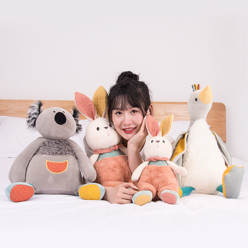 Plišano zeko – Haoweida/HWD, punilo PP pamuk, tkanina: izuzetno mekan kratki pliš, za uzrast 7–14 godina