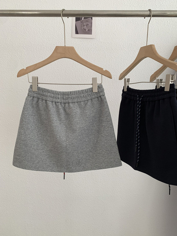 A-líniová sukňa so sťahovacou šnúrkou a elastickým pásom, bavlnená zmes 50–70%, japonsko-kórejský uvoľnený štýl