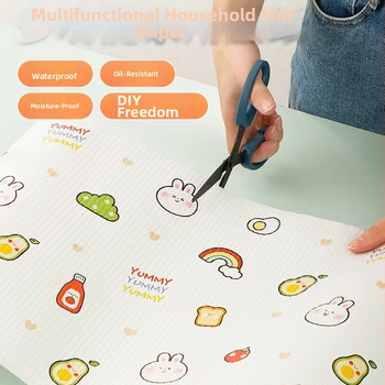 Nezávislá EVA podložka do zásuvky – vodovzdorná, olejodolná, odolná voči vlhkosti a špine; štvorcový tvar; vhodné do kuchyne, skriniek, šatníkov a botníkov.