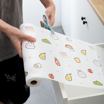 Nezávislá EVA podložka do zásuvky – vodovzdorná, olejodolná, odolná voči vlhkosti a špine; štvorcový tvar; vhodné do kuchyne, skriniek, šatníkov a botníkov.