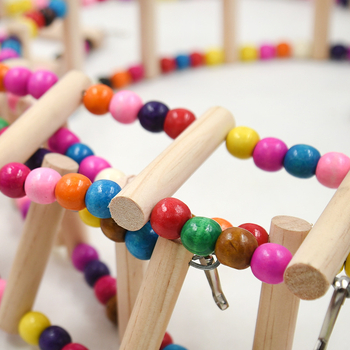 Ξύλινη βάση για πουλιά με σκαρφάλωση σε σκάλα, κούνια και παιχνίδι δαγκώματος