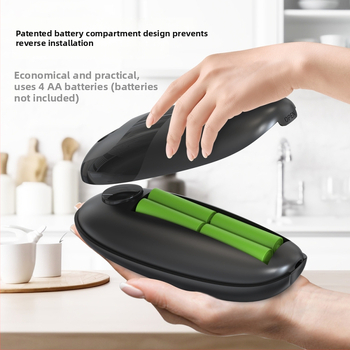 Elektrický automatický otvárač na konzervy – kuchynský gadget zo zmiešaného materiálu; značka Kitchen Season Show; uvedený na trh v roku 2024.