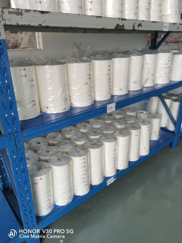 Automatická kruhová etiketovačka s priehľadným kruhovým separátorom štítkov | Tvar: Kruhový; Materiál: PVC lepidlo a ďalšie; Spracovanie na zákazku: Áno; Dlhodobá teplotná odolnosť: Jednoradový 2 cm 10 000 ks/rolka; 2,5 cm 5 000 ks/rolka; 3 cm 5 000 ks/rol