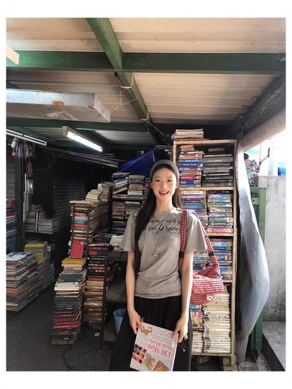 Tričko s potlačou písiem, krátke rukávy, kruhový výstrih, slim fit, polyester