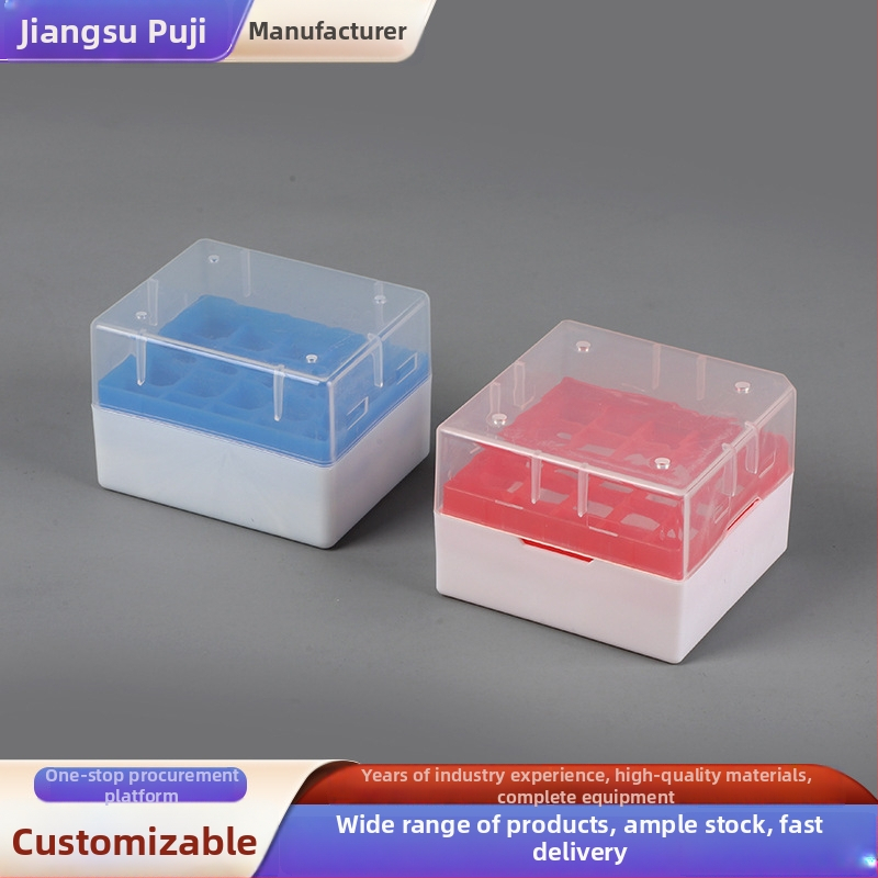 Plastmasas centra cauruļu kastīte ar 32 atverēm un 96 atverēm uzgaļu kaste – paraugiem; izcelsme Jiangsu, ražotājs Puji