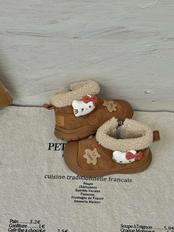 Detské členkové topánky – vrchný materiál z baránieho veluru Ultra-Fiber, gumová podrážka, zima, športový štýl