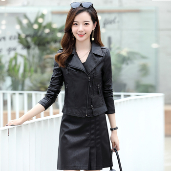 Dámska kožená bunda z pravej ovčej kože, úzky strih, biker štýl, zips predný, golier typu saka, dlhé rukávy, normálna dĺžka 50–65 cm, jar 2024