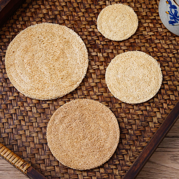 Podložka na čajník z lufy — kruhová, biologicky odbúrateľná, štýl Nový čínsky štýl, vydanie 2024 (Kruhová; Biologicky odbúrateľná; Štýl: Nový čínsky štýl; Vydanie: 2024)