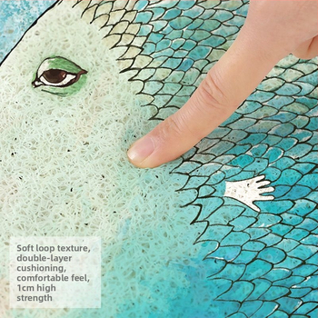 Plastová štvorcová rohož do kúpeľne s rastlinným kvetinovým vzorom, prateľná (Materiál: plast; Tvar: štvorcový; Vzor: rastlinný kvetinový; Čistenie: prateľné; Priestor: kúpeľňa)