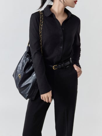 Štýlové tričko top s De Velvet flisom, zmes polyesteru a spandexu (90–95% polyesteru), jednobarevné, kardigán štýl, okrúhly výstrih.