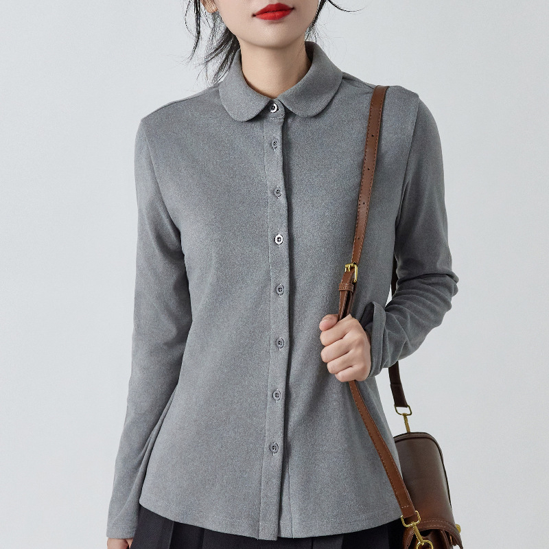 Štýlové tričko top s De Velvet flisom, zmes polyesteru a spandexu (90–95% polyesteru), jednobarevné, kardigán štýl, okrúhly výstrih.