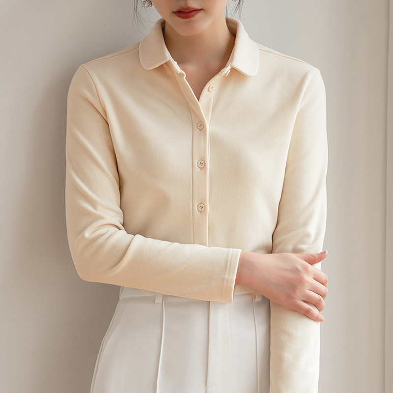 Štýlové tričko top s De Velvet flisom, zmes polyesteru a spandexu (90–95% polyesteru), jednobarevné, kardigán štýl, okrúhly výstrih.