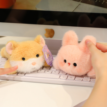 Plišani medvjed – kratki pliš, PP punilo, logo privatna etiketa, pakiranje mrežastom vrećom, za uzrast 14+