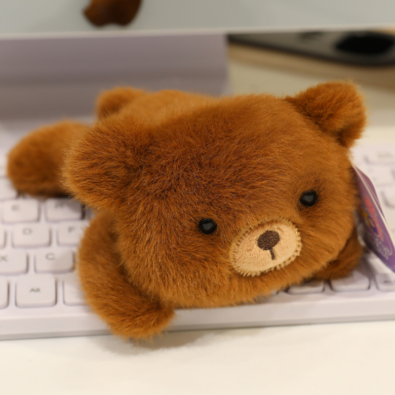 Plišani medvjed – kratki pliš, PP punilo, logo privatna etiketa, pakiranje mrežastom vrećom, za uzrast 14+