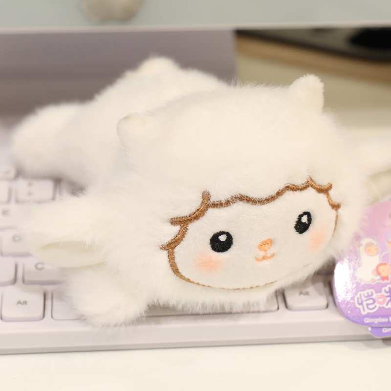 Plišani medvjed – kratki pliš, PP punilo, logo privatna etiketa, pakiranje mrežastom vrećom, za uzrast 14+