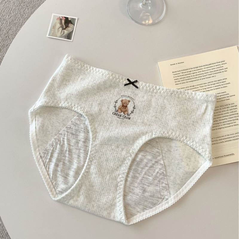 Ženske gaćice od pamuka sa srednjim strukom, prozračna pletena tkanina, 60-nitna tkanina, udio pamuka 90–95%, podstava prepona 100% pamuk