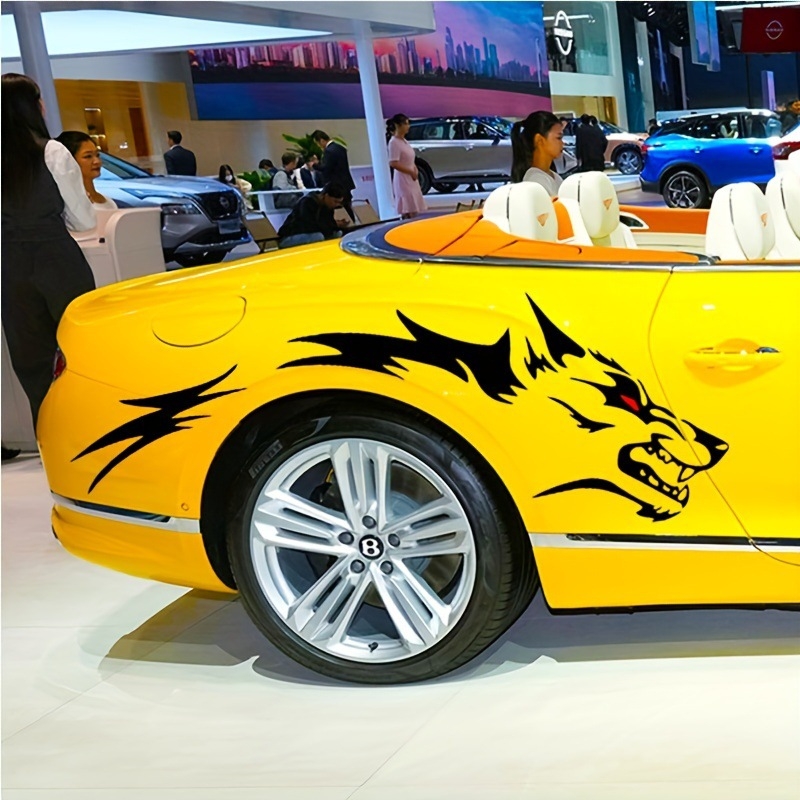 Automobilová samolepka s logom vlka, reflexná, vodotesná, montáž pomocou sacích častí — 2 ks / 1 pár