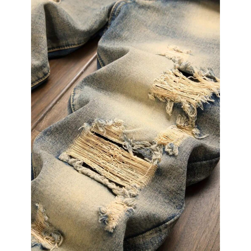 Farmernadrág egyenes szabású, laza fazon, vintage mosott, kopott részletek, fleece bélés