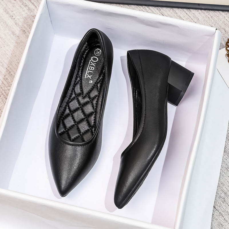 Ženské pohodlné denné slip-on topánky, špičatý nos, mikrovláknový vršok, gumová podrážka, 3–5 cm hrubý podpätok