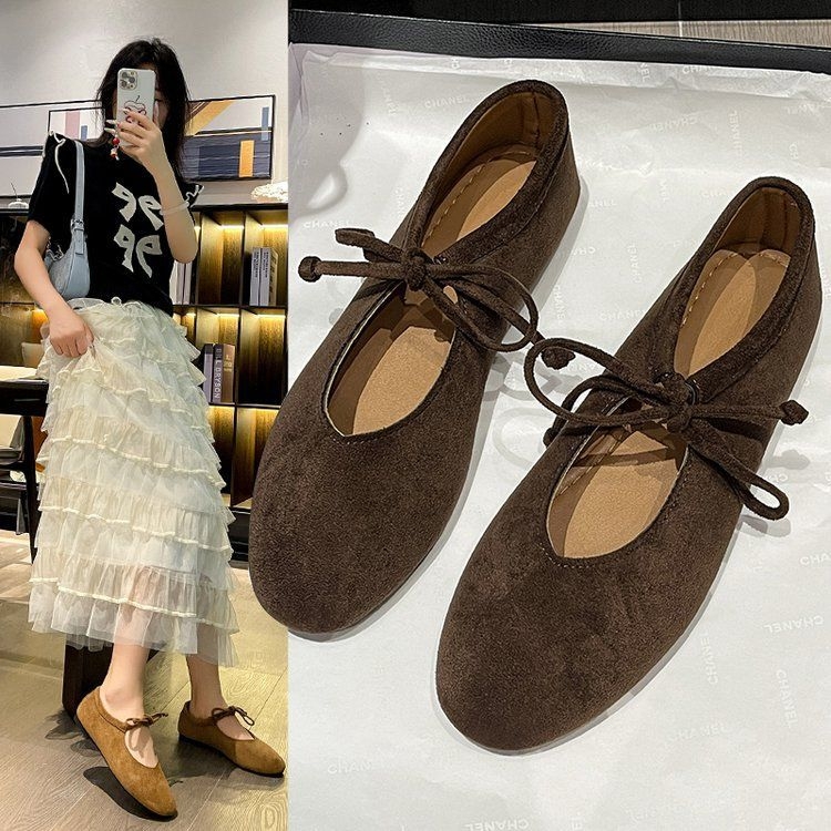 Dámske ploché topánky s pruhovaným vzorom, PU vrchná časť, nízky kitten heel, bavlnená stielka, gumová podrážka