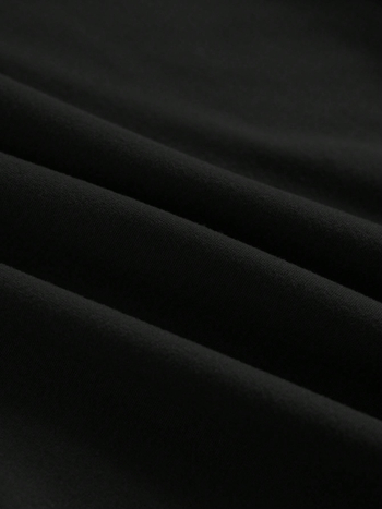 Dámske tričko so sakura potlačou, okrúhly výstrih, krátke rukávy, polyester s elastanom, rovný strih, leto 2025