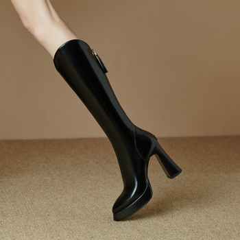 Dámske módne čižmy - PU vrchný materiál, gumová podrážka, okrúhla špička, hrubý podpätok, vysoká holenná časť