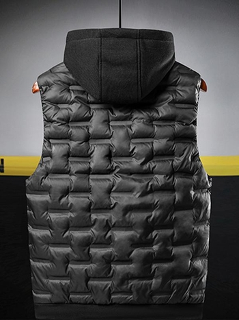 Vesty a gilety — s pruhovaným vzorom, voľný strih, corduroy látka, jar 2025, športový štýl