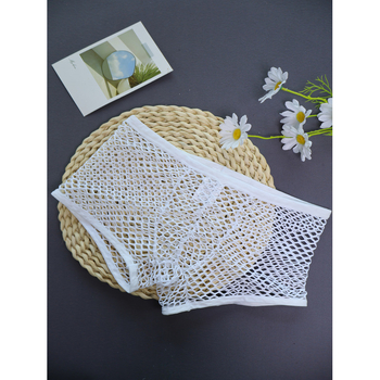 Pánske šortky bez švov s nízkym pásom, stredne elastická tkanina (85% nylon, 15% spandex), jednofarebné