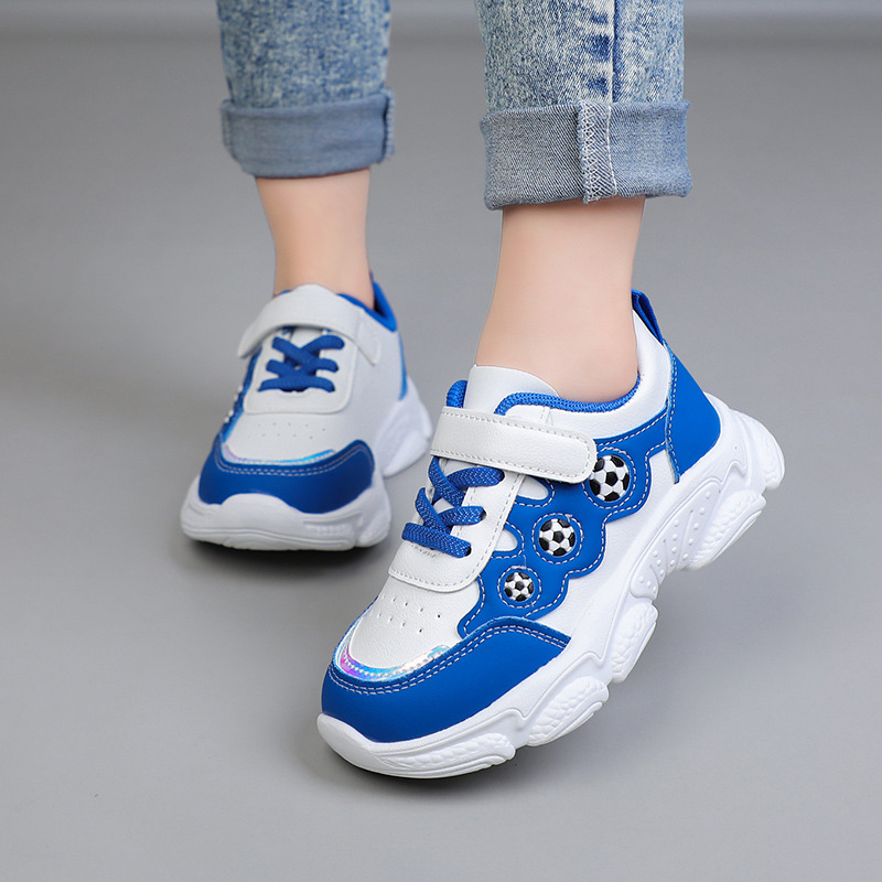 Detské bežecké topánky - ľahké, protišmykové, odolné; vrchný PU, podrážka PVC, zapínanie na suchý zips; pre vek 1–6 rokov