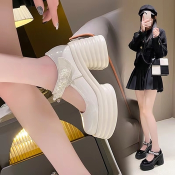 Svadobné topánky, okrúhla špička, hrubé podpätky, zapínanie na suchý zips, PU podrážka