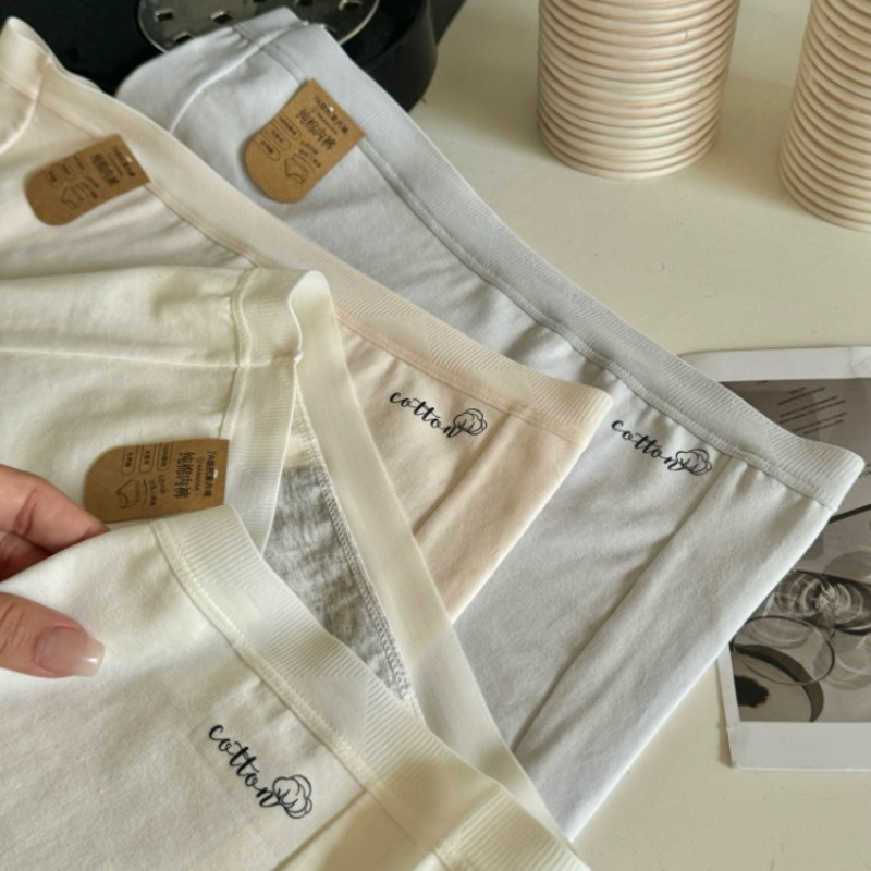 Ženské menštruačné nohavičky s vysokým pásom, rozšírený rozkrok, pletený materiál; vonkajší materiál 95% bavlna, podšívka 100% bavlna; jednofarebný dizajn