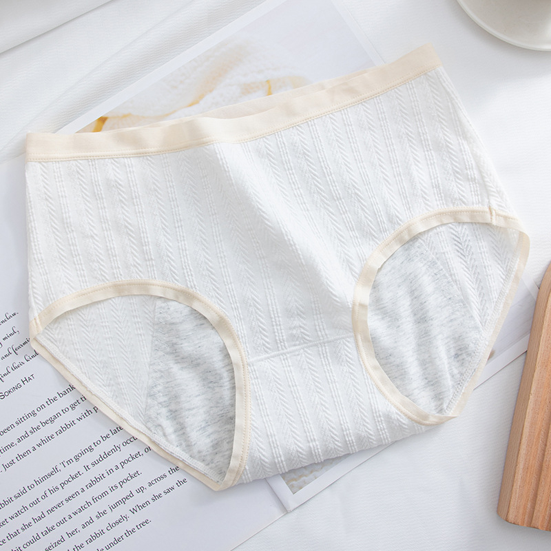 Dámske nohavičky so strednou taliou pre menštruáciu, hlavná tkanina 93,5% bavlna, podšívka v intímnej zóne 100% bavlna, jacquard väzba