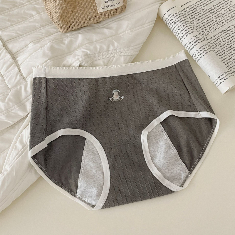 Dámske menštruačné nohavičky, hlavný materiál bavlna 44%, intímna podšívka 100% bavlna, stredný pás, fyziologická funkcia