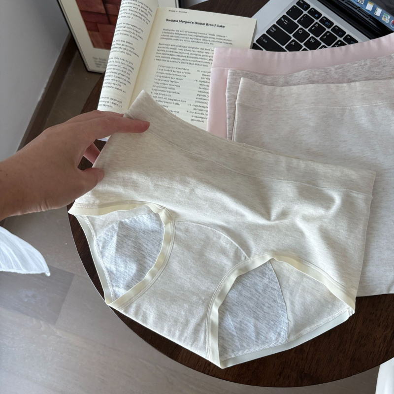 Dámske menštruačné nohavičky – 95% bavlna, stredný pás, intímna podšívka 95% viskóza, fyziologická funkcia, pre mladé ženy