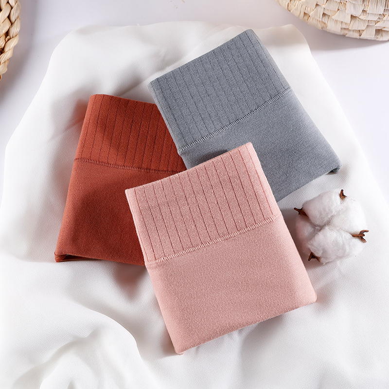 Bavlnené dámske menštruačné nohavičky s ochranou proti bočnému úniku; hlavný materiál 95% bavlna, vrchný diel 100% bavlna, rýchle sušenie, stredný pás