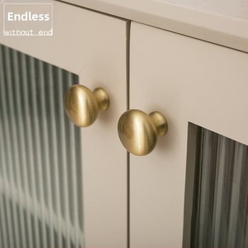 Držiak dvierok skrinky, mosadz, leštený brúsený povrch, francúzsky štýl KMGT, montáž s jednou dierou