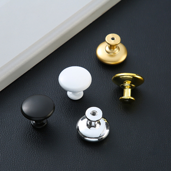 Nábytková rukoväť - hliníková zliatina a zliatina zinku, hlava hubovitého tvaru, kruhová s jednou dierou, model KY-811, elektrolytické úpravy